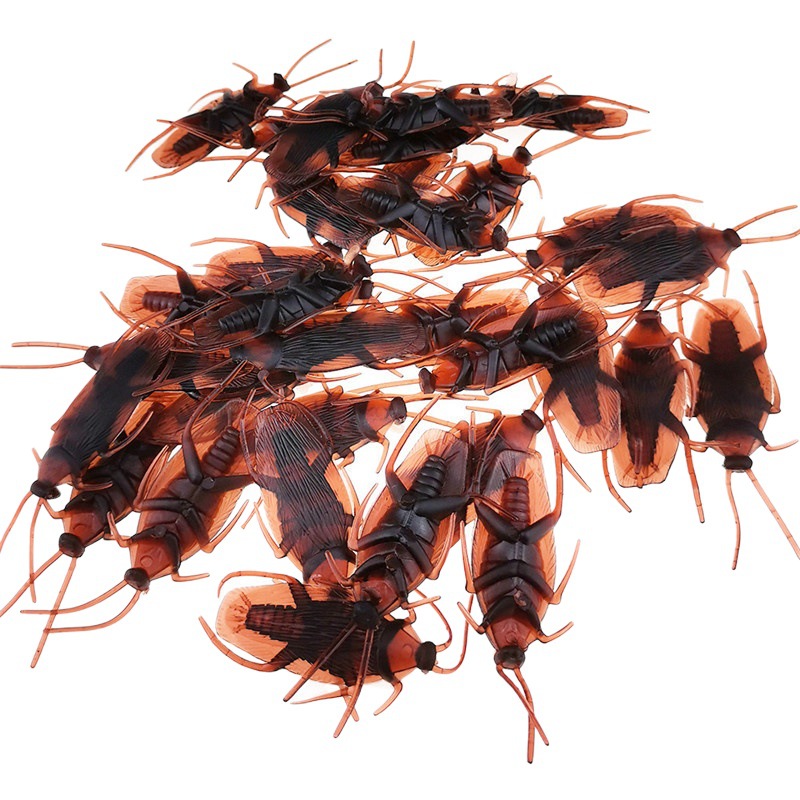 Artificial cockroach April Fool's Day toy scared fake cockroach realistic cockroach whole person Xiaoqiang trick fake Xiaoqiang wholesale