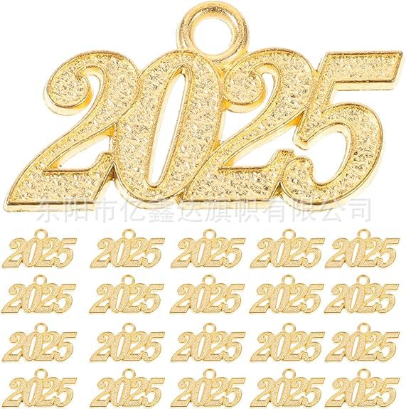 供应2026博士帽须学位服流苏2025合金字牌2026年份牌