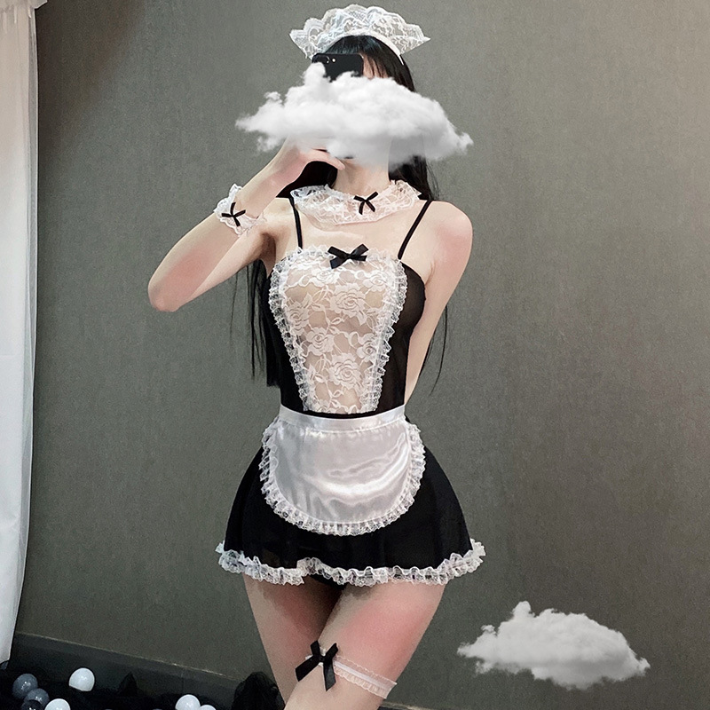 502 메이드복에는 양말이 포함되어 있지 않습니다.