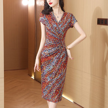 2025年夏季短袖真丝连衣裙气质名媛时尚大码显瘦中年妈妈裙子代发