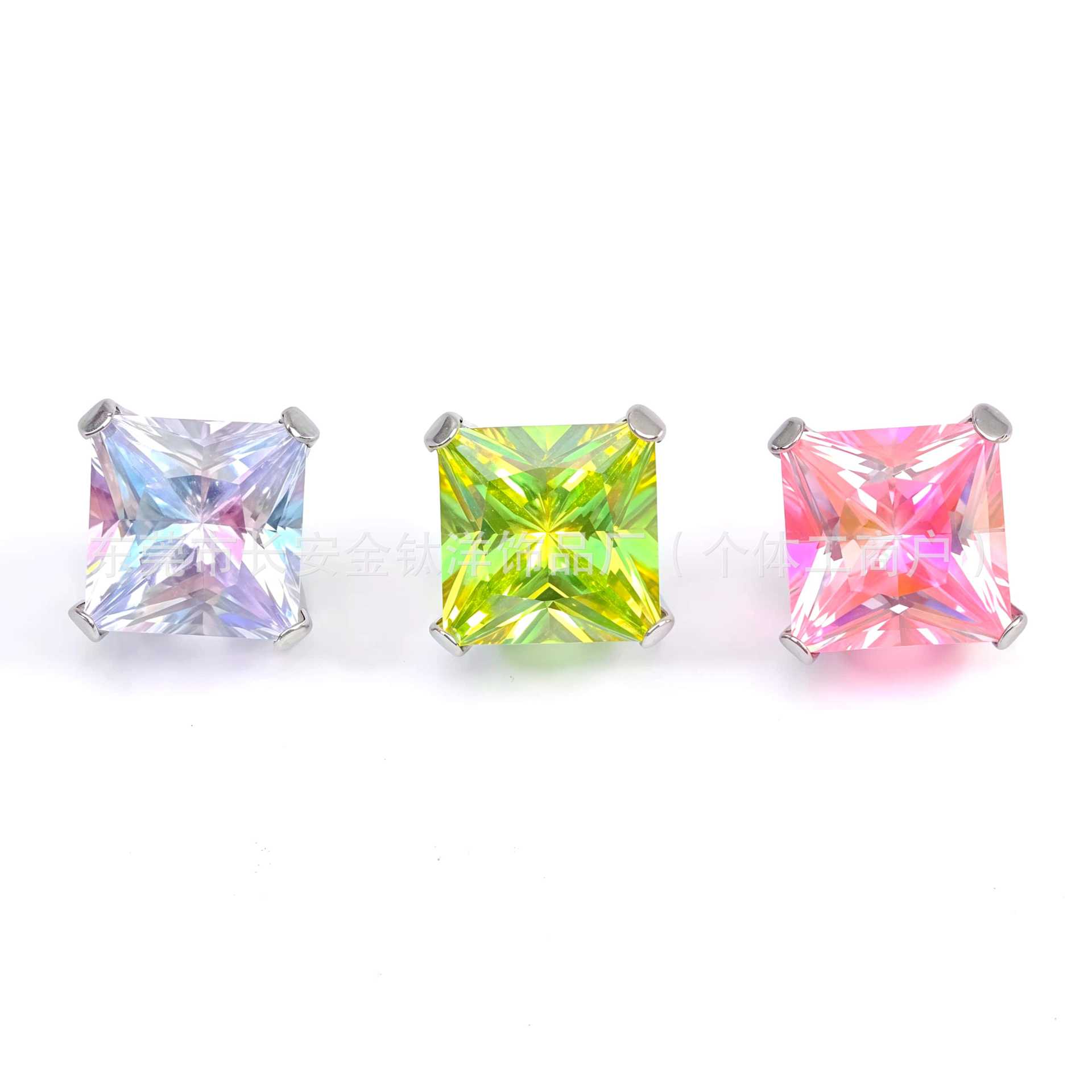 Pointed titanium steel lip stud product view