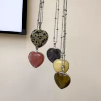 Трансграничное AliExpress натуральный розовый кварц аметист зеленый авантюрин кулон в форме сердца ожерелье из титановой стали универсальное простое нишевое ожерелье