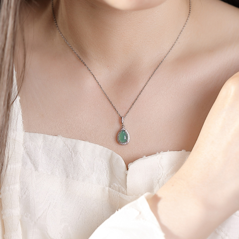 Mặt dây chuyền bạc S925 hình giọt nước đính ngọc bích xanh dương — Mặt dây chuyền đơn (không có dây chuyền)