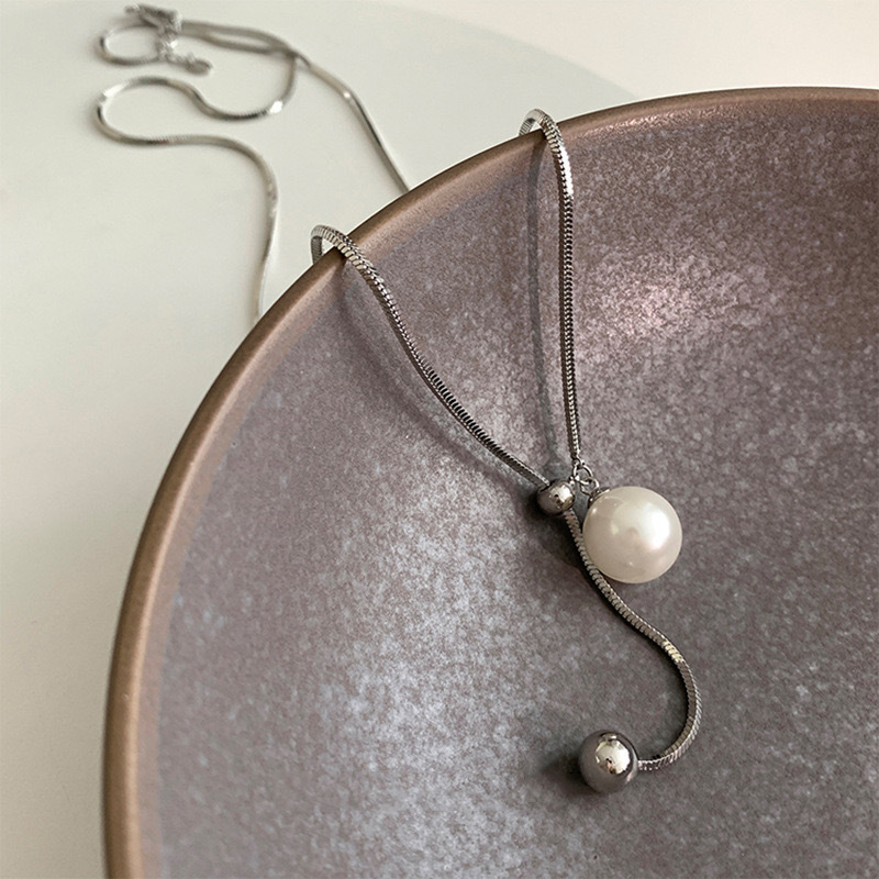 Niche design drawable pearl long necklace women's cold style fashion personality simple temperament all-match sweater chain