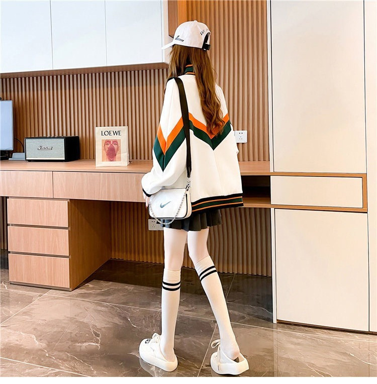 6_4b486e53-a497-4b35-8ff7-c5ad