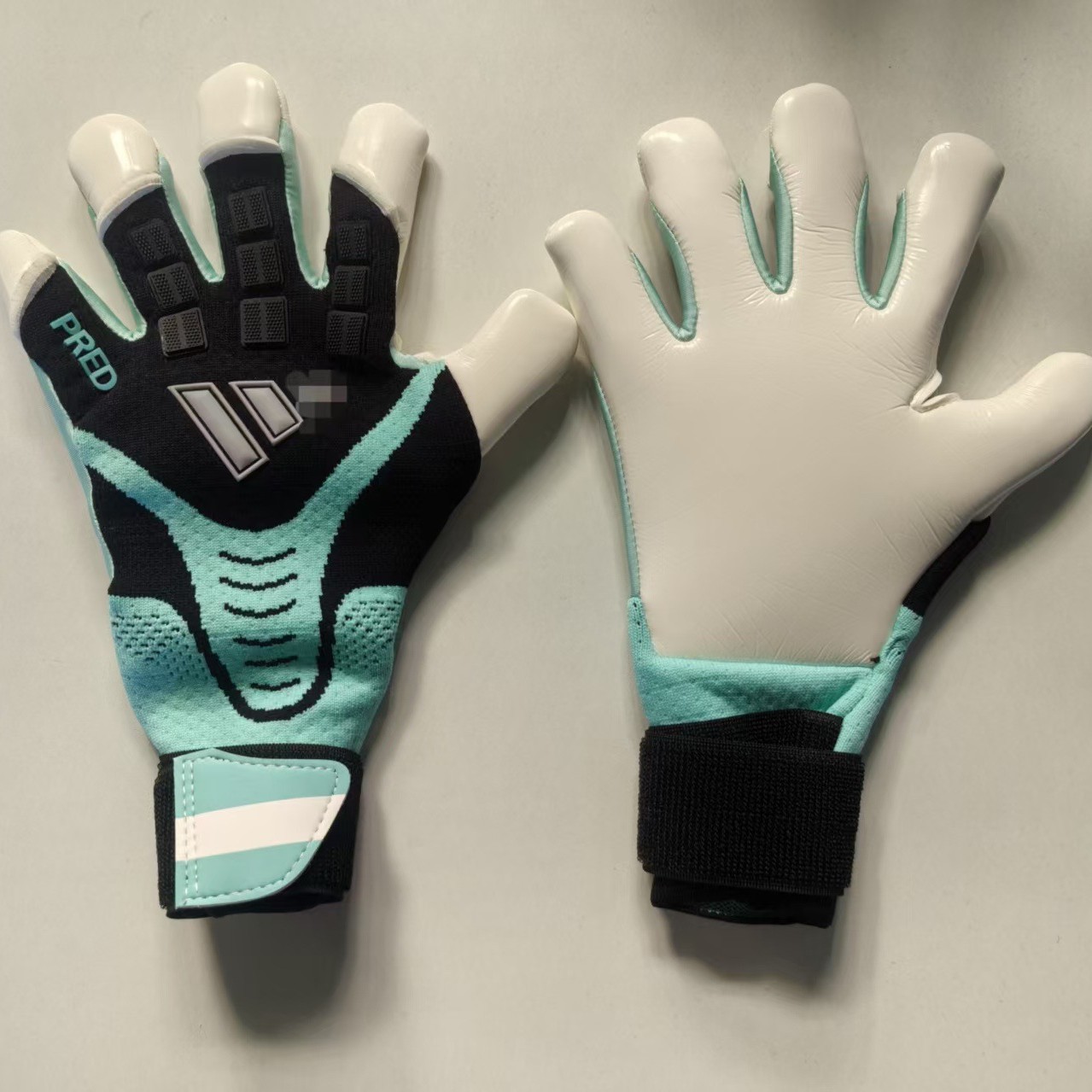 Falcon Football Professional Adult and Children's Latex Goalkeeper Gloves Without Finger Guards, Comfortable, Breathable, Wear-Resistant, Thickened Goalkeeper Gloves