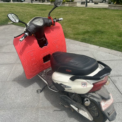 Warmer Thickened and Widened — Motorcycle Fender - red-electric-vehicle-foam-windshield-comes-with-cable-ties