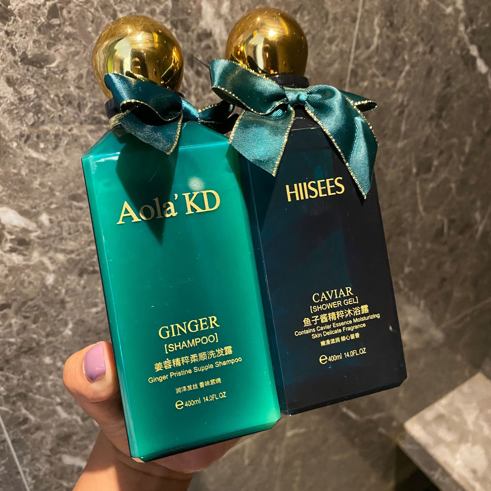 网红同款鱼子酱姜蓉洗发水沐浴露清爽洁净肌肤改善毛躁控油去头屑|ru