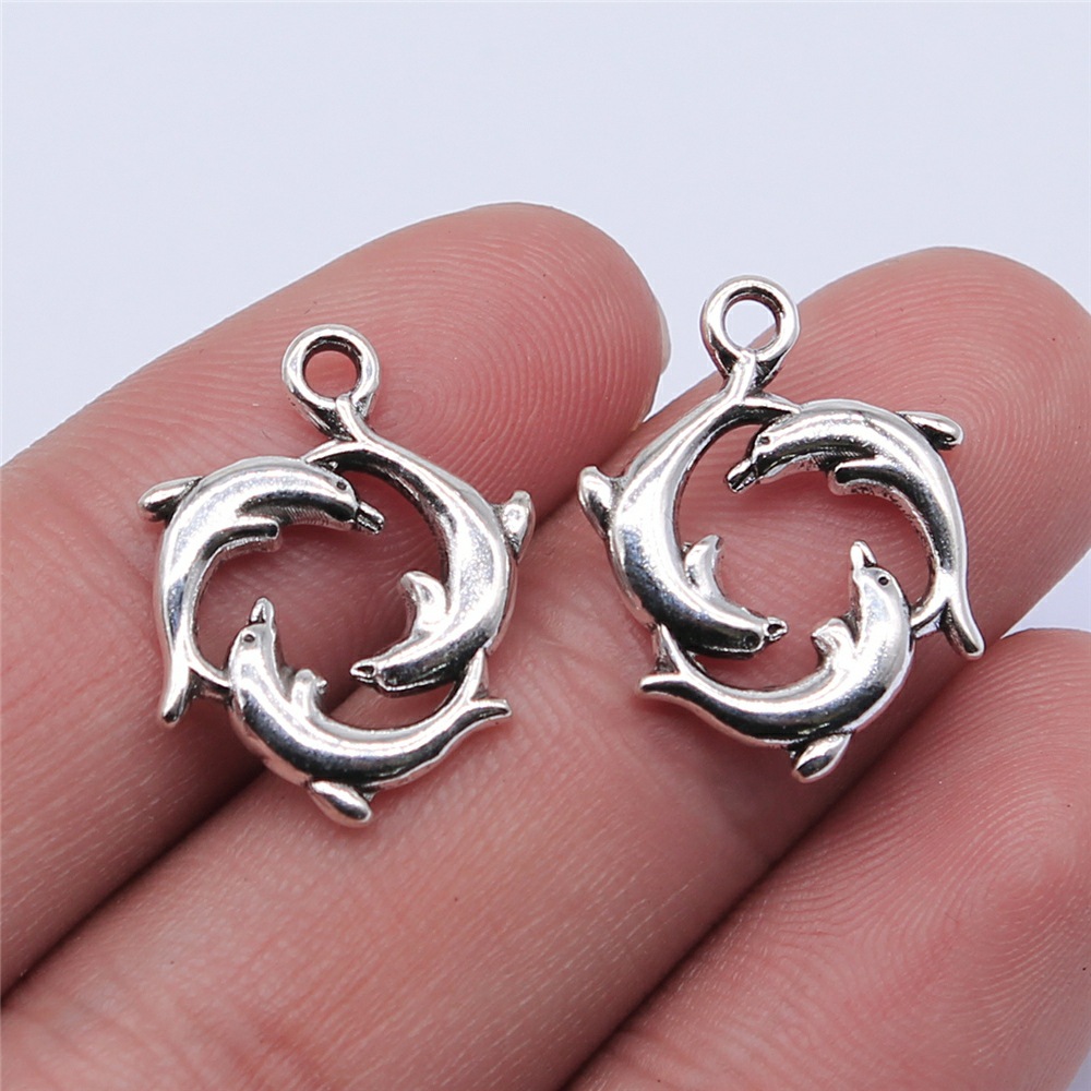 1 Piece Retro Dolphin Alloy Plating Pendant Jewelry Accessories display picture 2