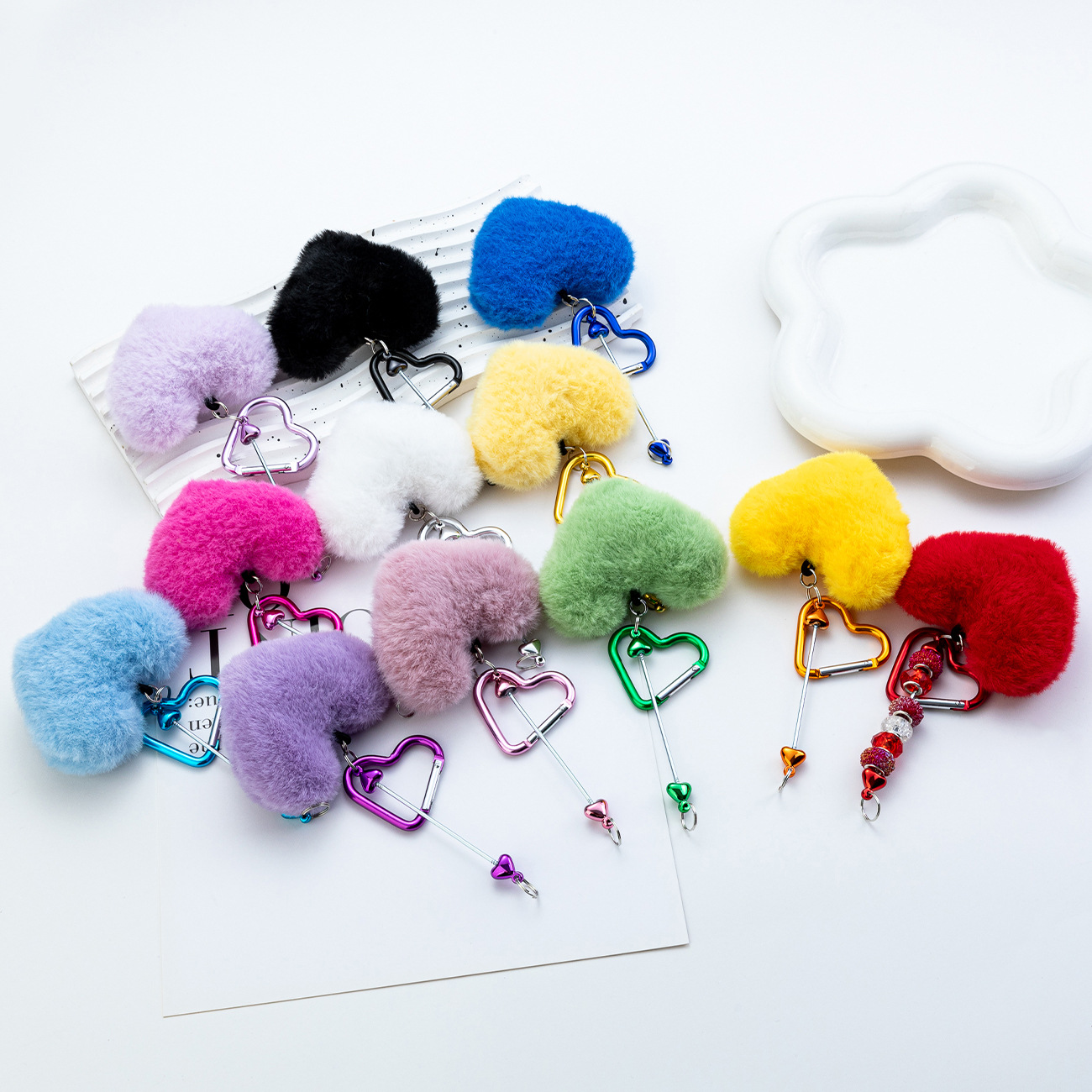 Manufacturer Wholesale New DIY Beaded Fur Ball Carabiner Wholesale Creative Plush Accessories Pendant Heart Carabiner