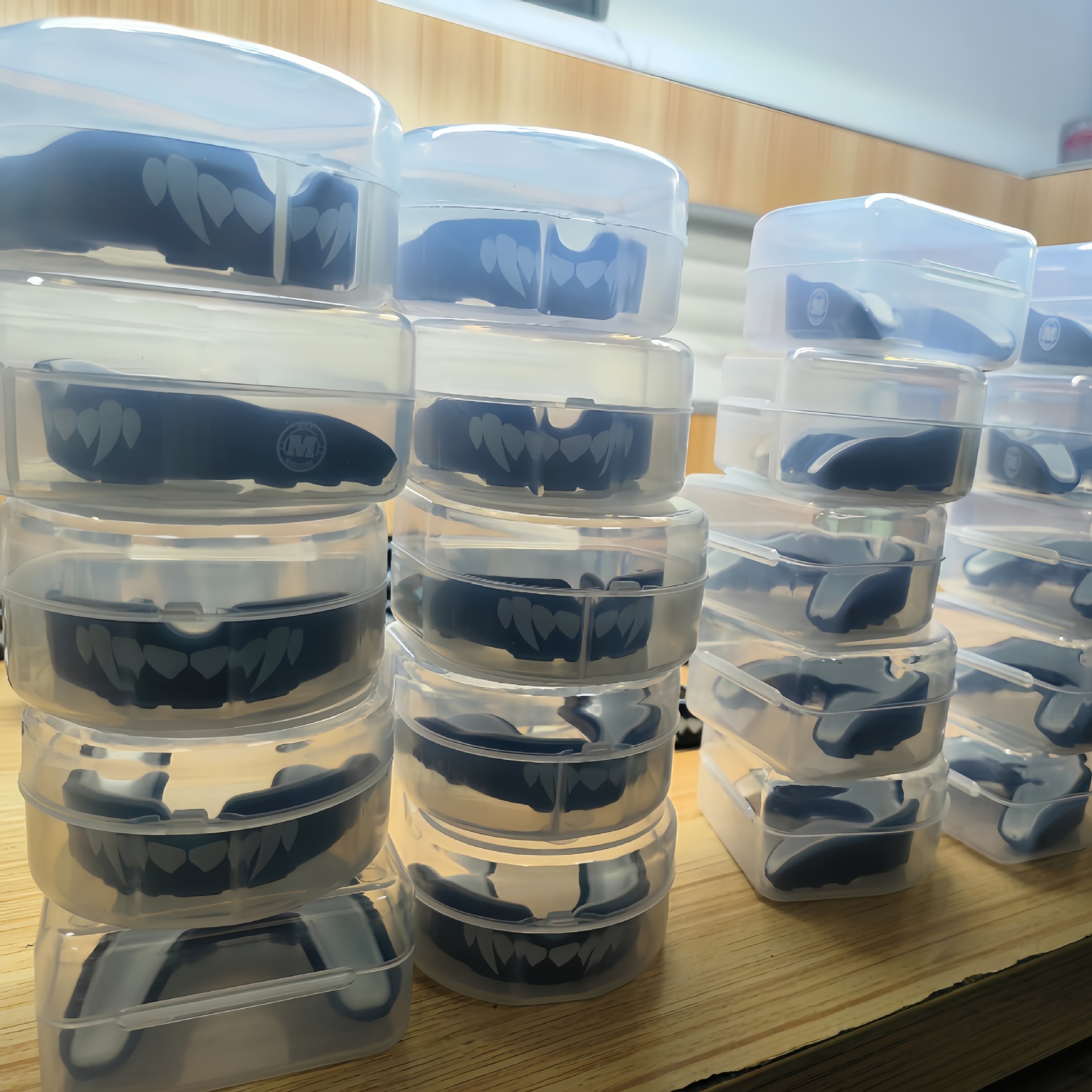 Grado alimenticio EVA brackets deportivos brackets de boxeo brackets de boxeo brackets de lucha Sanda entrenamiento de boxeo de combate brackets de protección de dientes