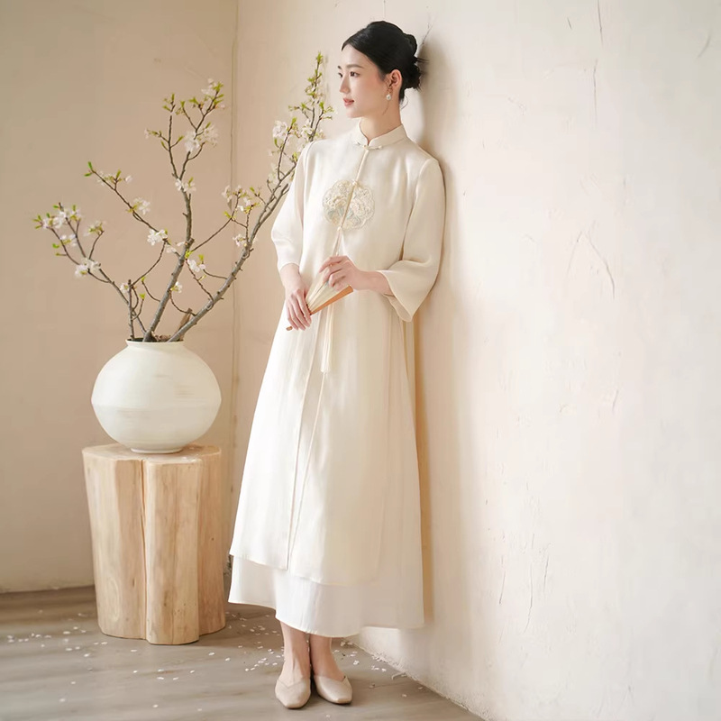 Chinese Style Zen Tea Dress for Women 2026 Summer New Embroidered New Chinese Style Photo Shoot Ethereal Flowing Qipao Dress