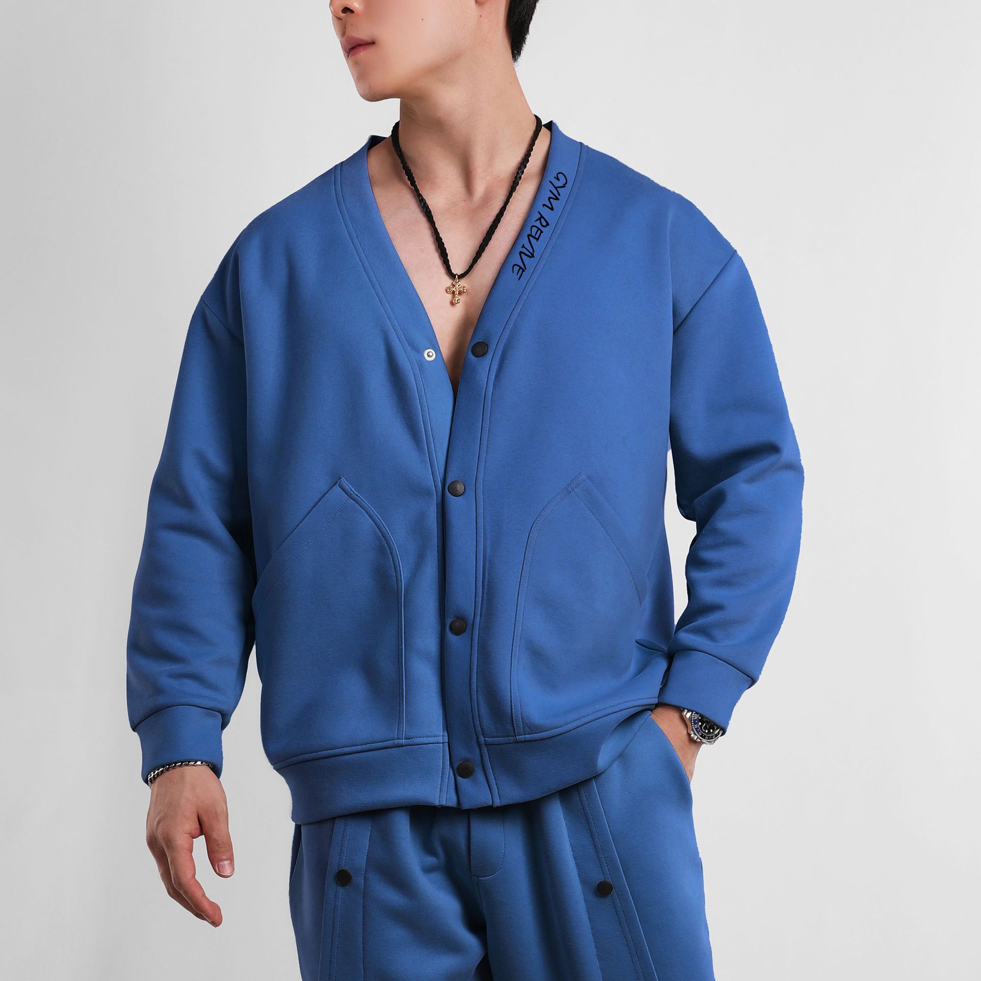 Engrosada primavera y otoño chaqueta de manga larga de los hombres simple cardigan traje casual más tamaño pantalones al aire libre con cuello en V nueva moda