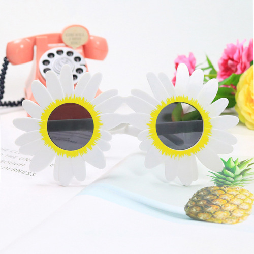 Birthday glasses Xiaohongshu same style internet celebrity funny photo taking children party decorations cake shape glasses wholesale