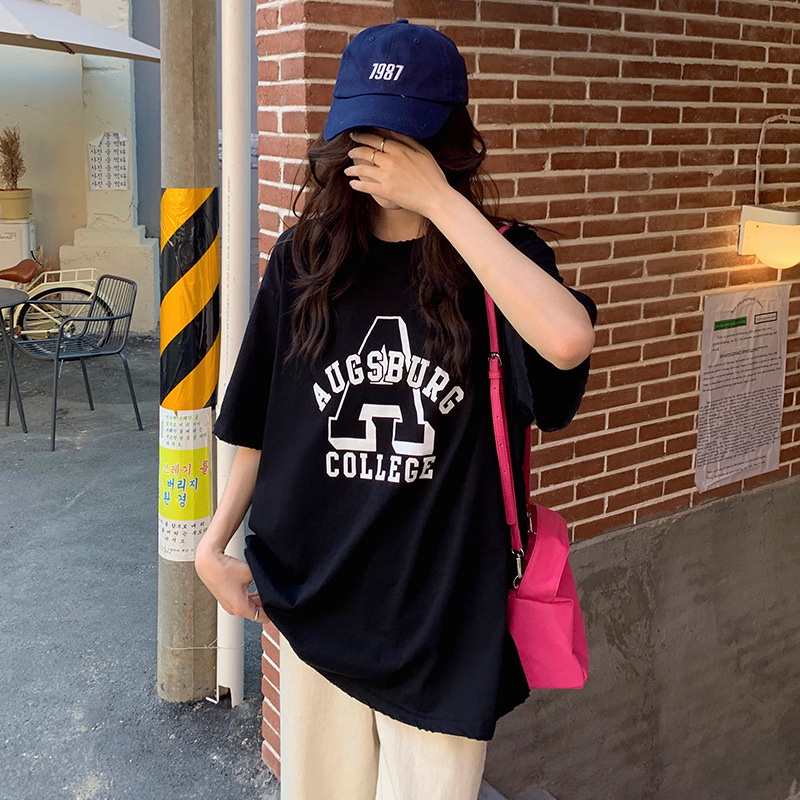 Retro summer T-shirt with a round collar