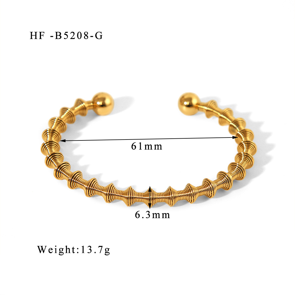 Moda europea y americana en forma de C apertura en espiral pulsera de acero inoxidable joyería resorte geométrico torsión al por mayor