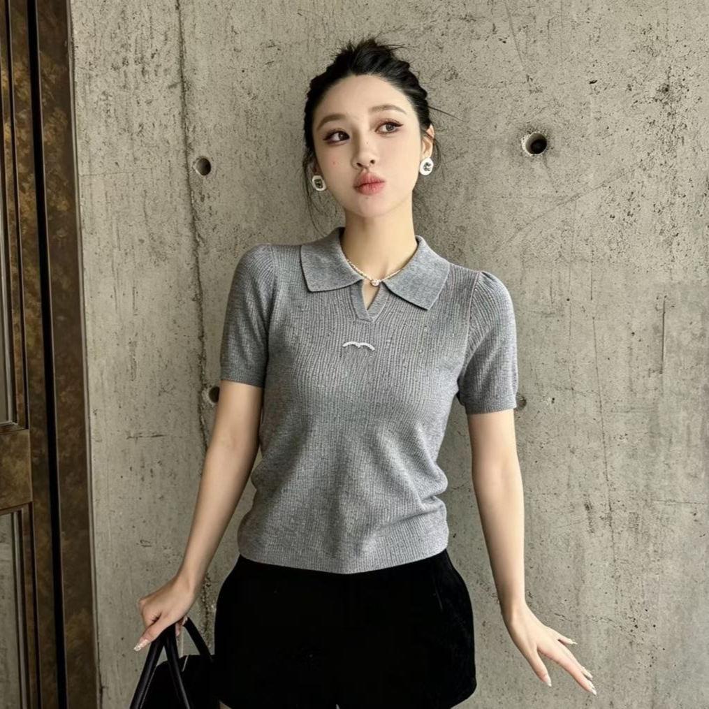 High-end Chanel-inspired 2026 Summer Double C Rhinestone Lapel Fashionable Slim Fit Stretch Short Sleeve Polo Shirt for Women