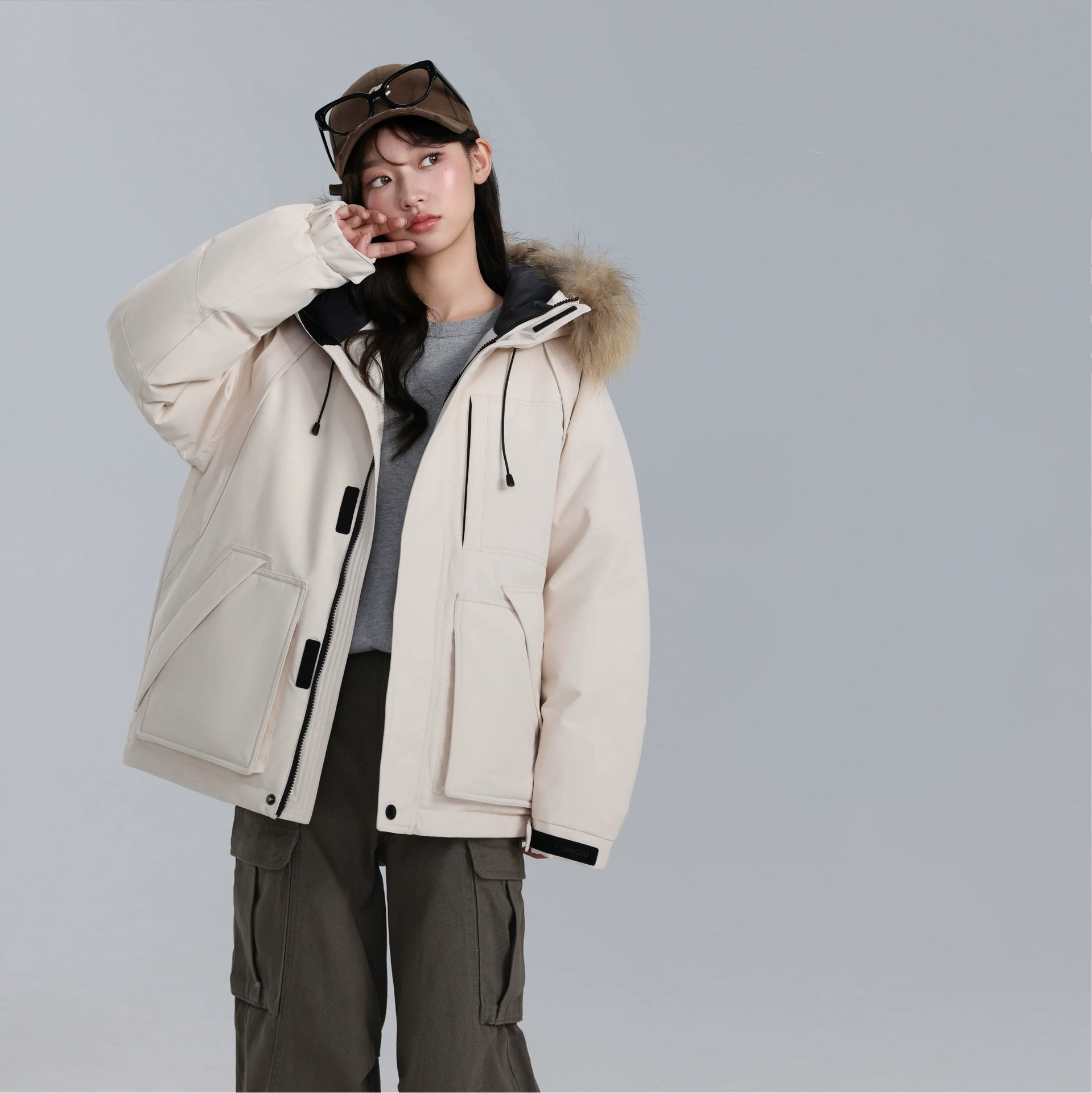 2025 chaqueta de plumón de acero blanco para mujeres de trabajo corto para superar la chaqueta de asalto de invierno gran abrigo de cuello de lana grueso y suelto image 10