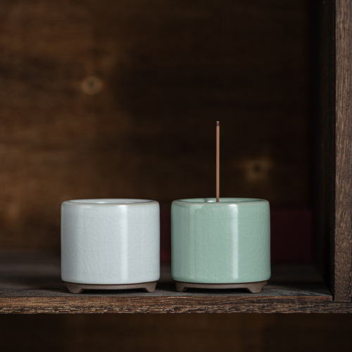 Ru kiln retro three-legged incense burner small incense stick household incense stand office tea room incense burner ornaments