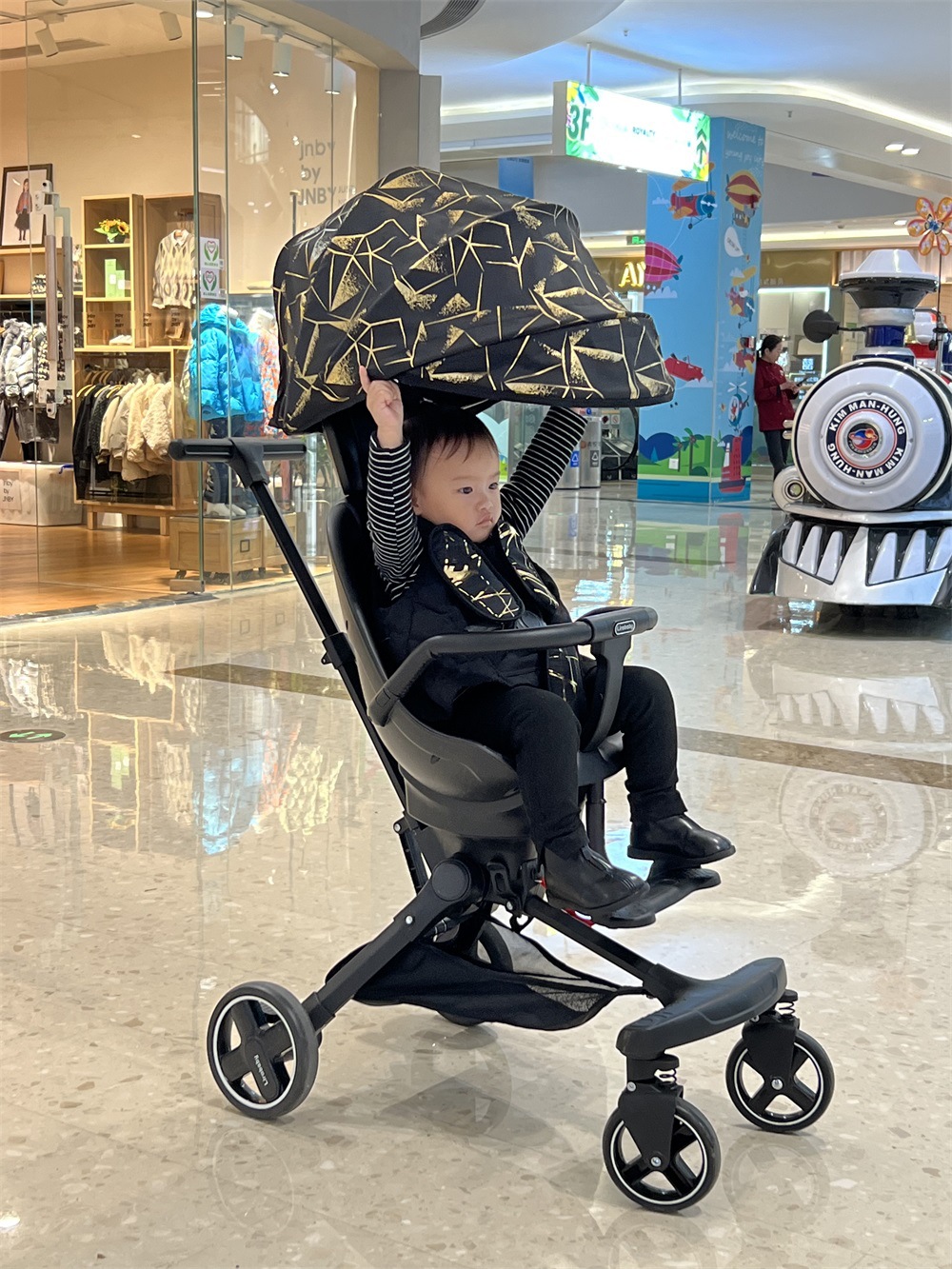 Semi-Reclining baby walker portable high-View stroller lightweight foldable single-pole four-wheel stroller can be reclined