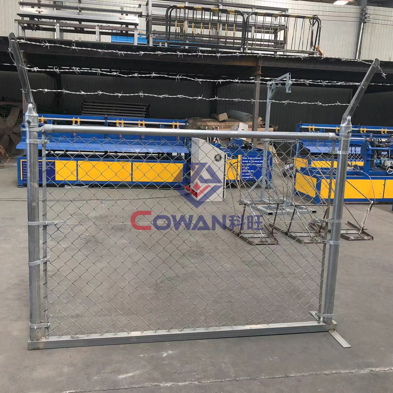 Anping fabricante galvanizado en caliente o soporte de brazo único para instalación de cuerda de púas rociada