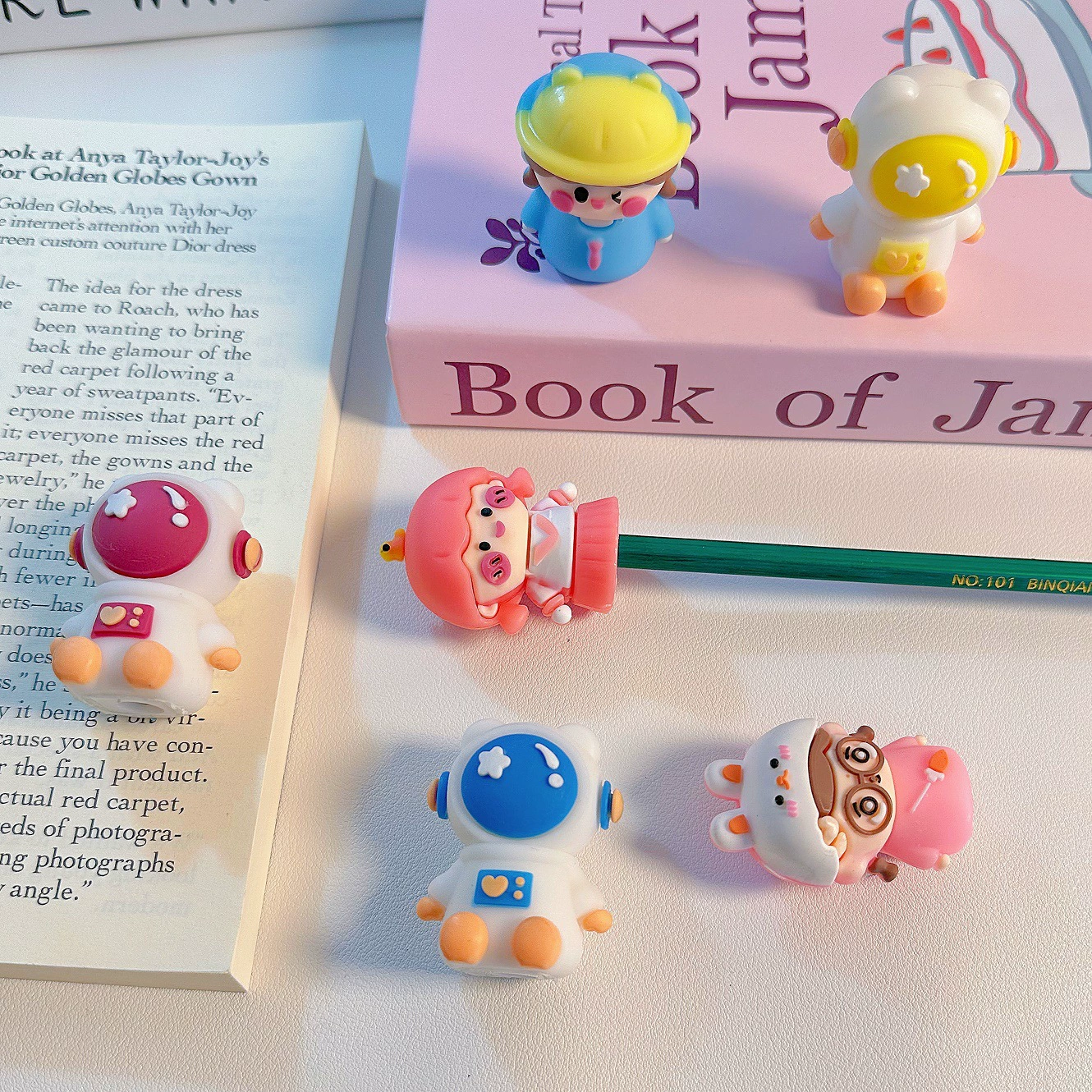 Cartoon silicone children's handheld sharpener