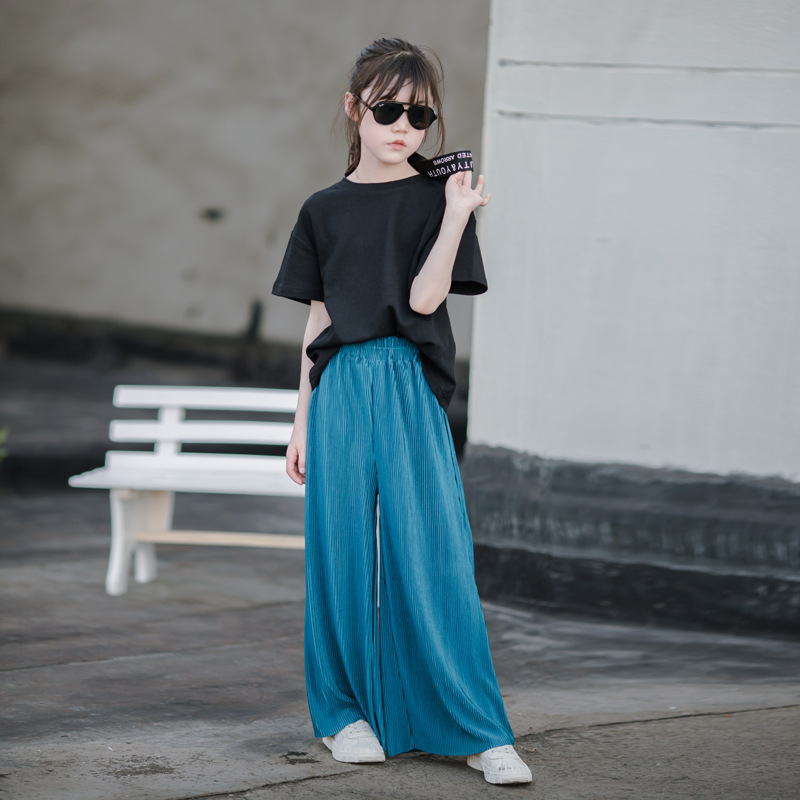 Camiseta básica de algodón para niñas con cuello redondo de manga corta blanca 2023 primavera y verano nuevos niños medianos y grandes camiseta simple para todo el partido