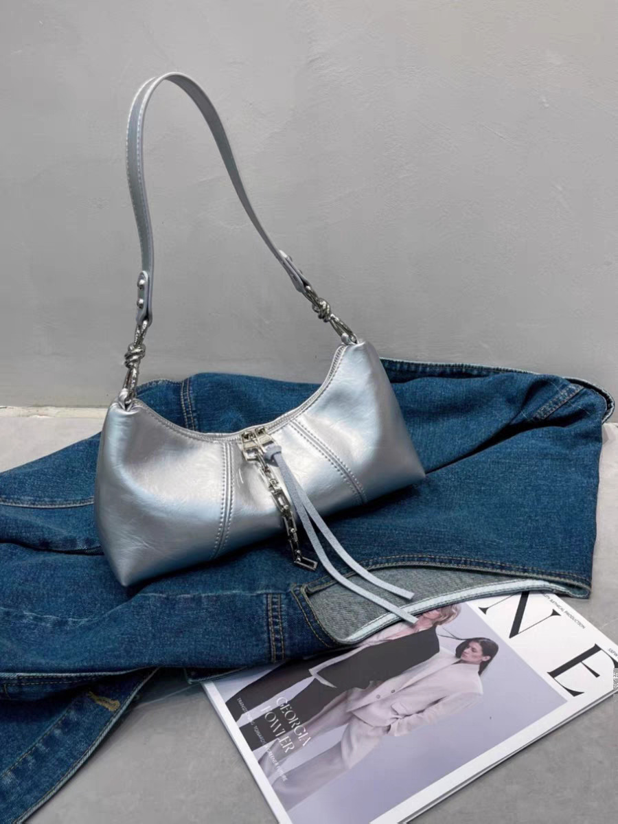 French Niche Design Women's Bag 2025 New Fashion Baguette Underarm Bag Textured Versatile Shoulder Bag - Thumbnail 6