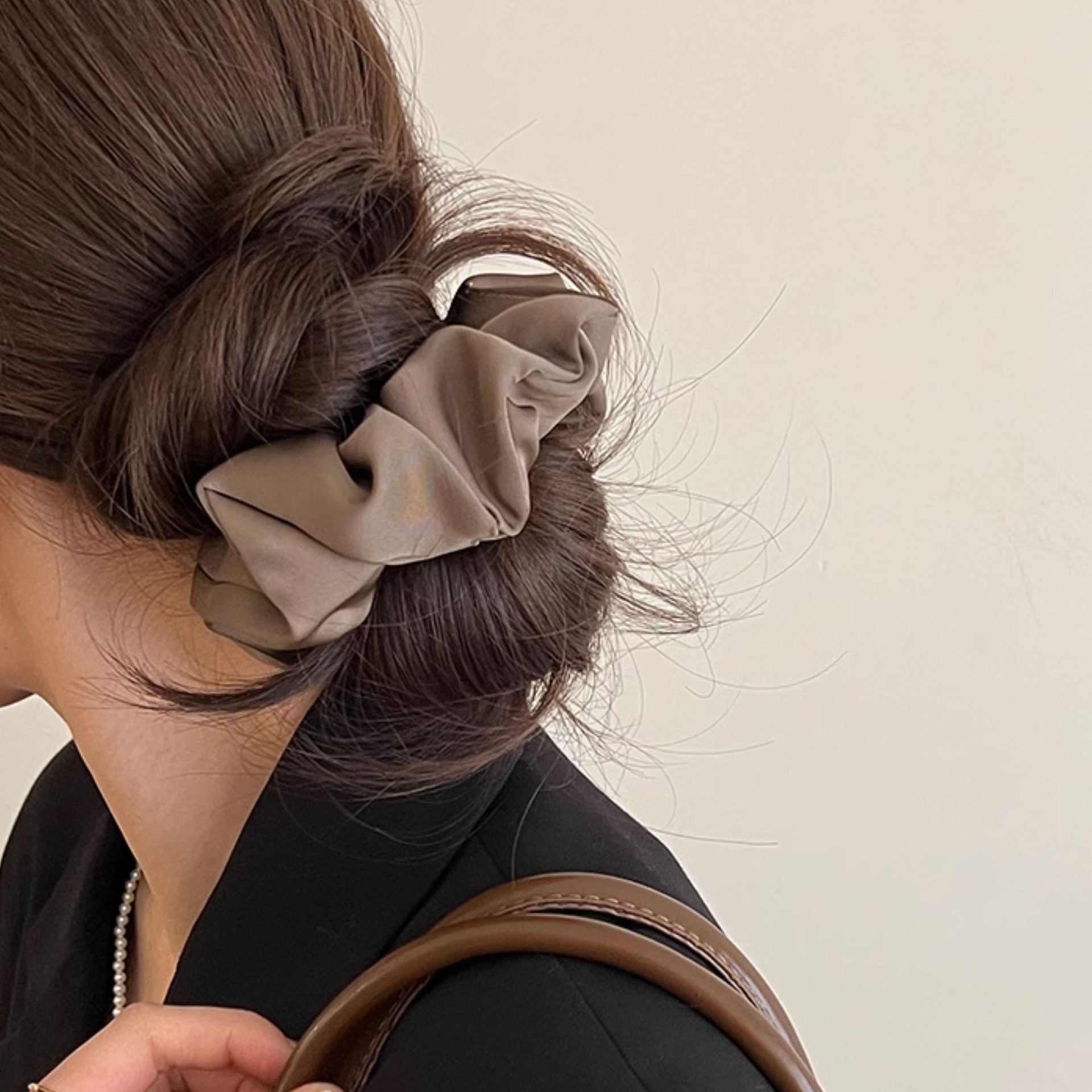 레귤러 새틴 카키