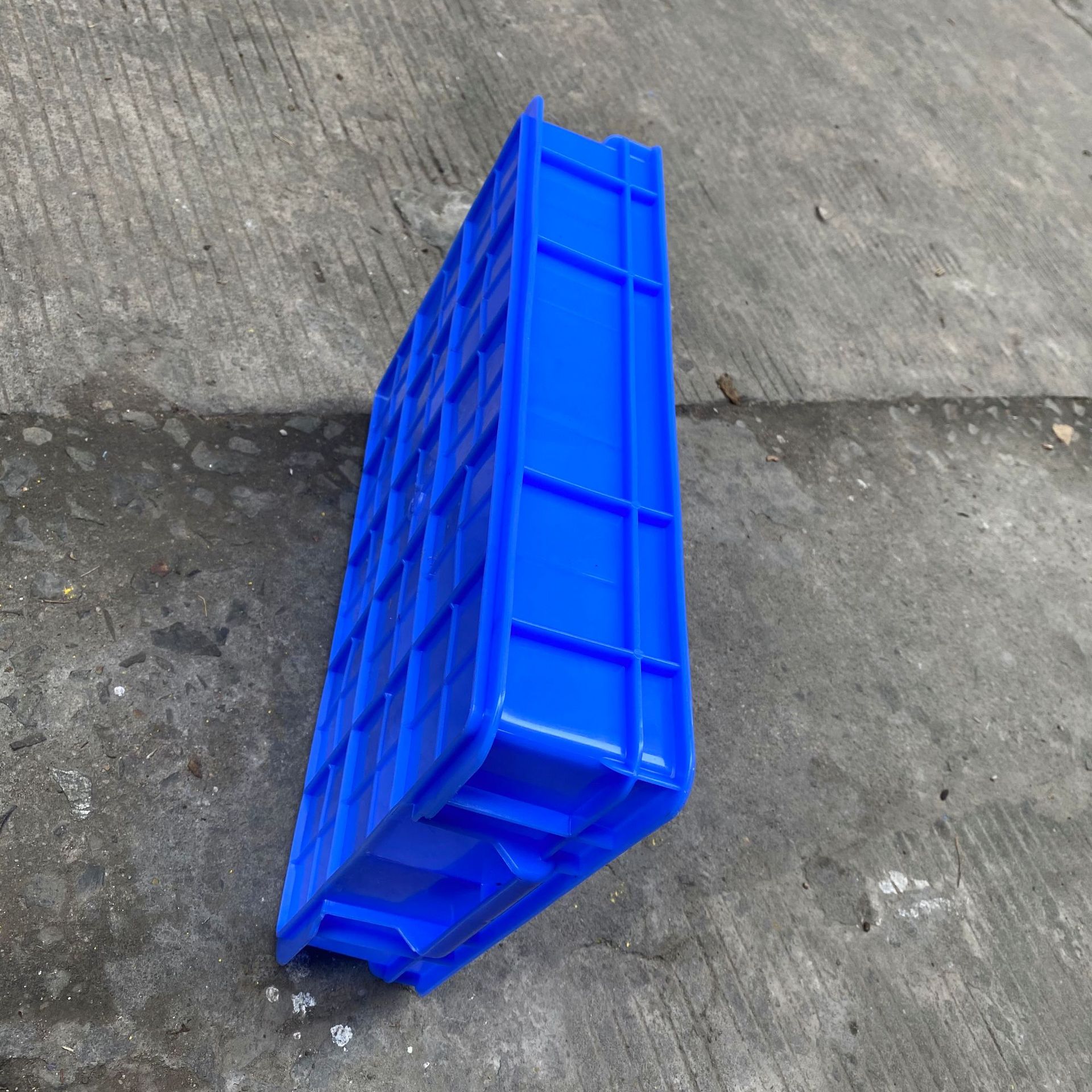 10格眼镜盘运输周转箱流水线物料盒410*265*80mm防碰撞格子收纳箱