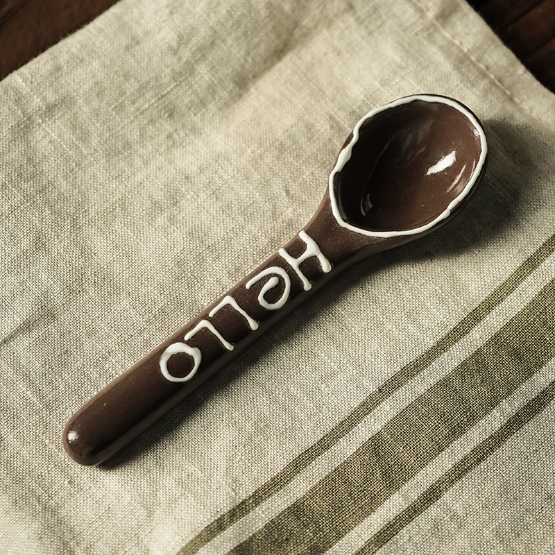Retro estilo japonés cocina de sopa de sopa de cerámica hecha a mano pequeña cucharada de cerámica de alto valor de mezcla cucharada de cerámica gruesa