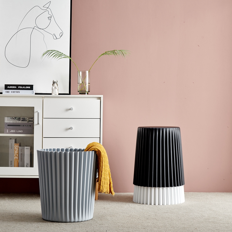 Nórdico creativo taburetes de plástico para el hogar espesar taburetes de plástico pequeño taburete de sala de estar taburetes redondos de caucho madurado taburetes simplificados