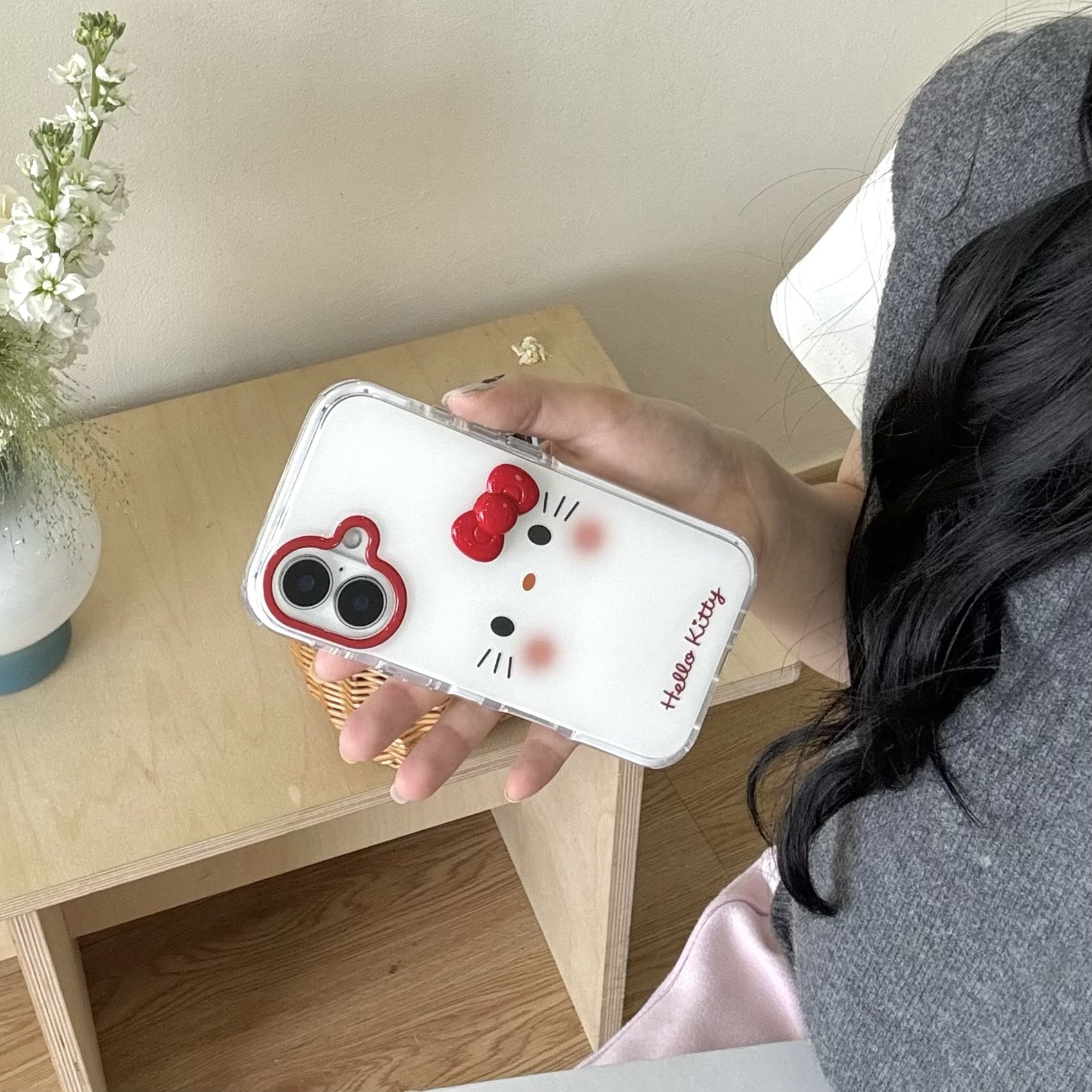 Simple y lindo rubor KT cat emoji para iPhone15/16 Apple 15Pro funda para teléfono móvil 14 chica 13 nuevo