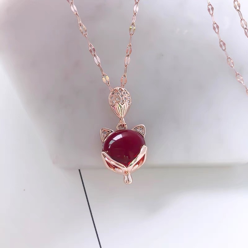 Collana con ciondolo pixiu per donna in acciaio titanio versatile_voghion.com