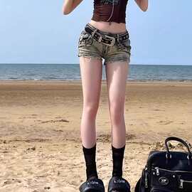 漏股肉2025夏季微胖女弹力超短热裤美式显瘦包臀牛仔短裤性感棉