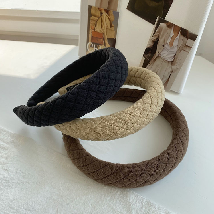 Korean Style Autumn And Winter Fashion Simple Sponge Wide Side Headband Wholesale display picture 4