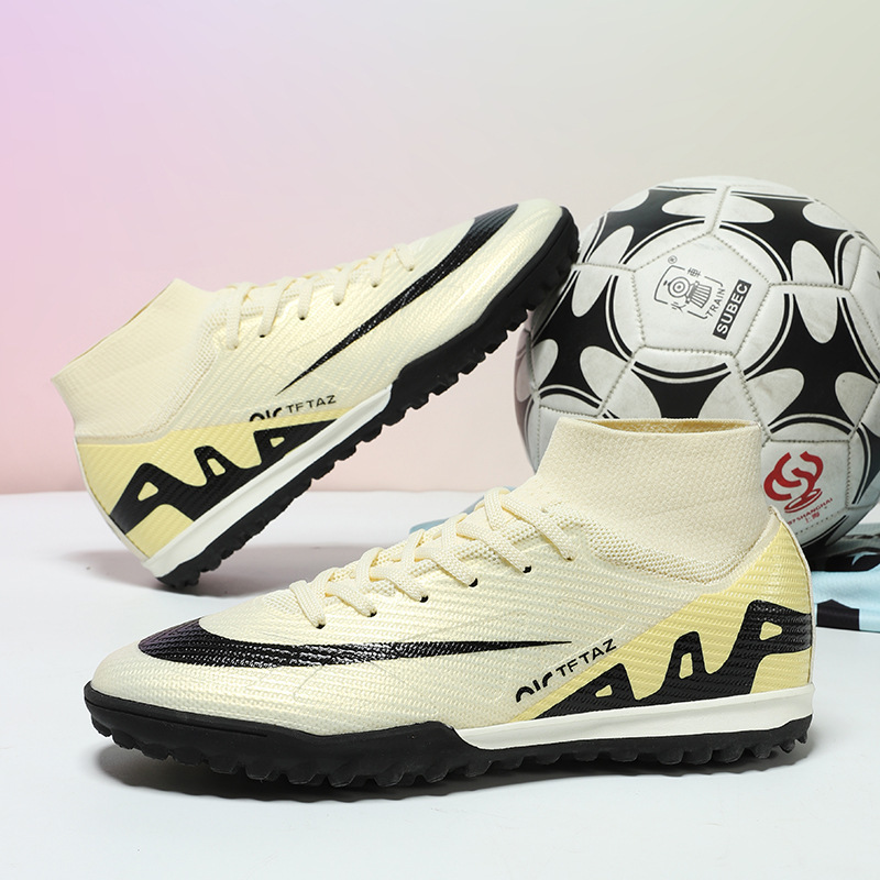 T16 clavos rotos beige