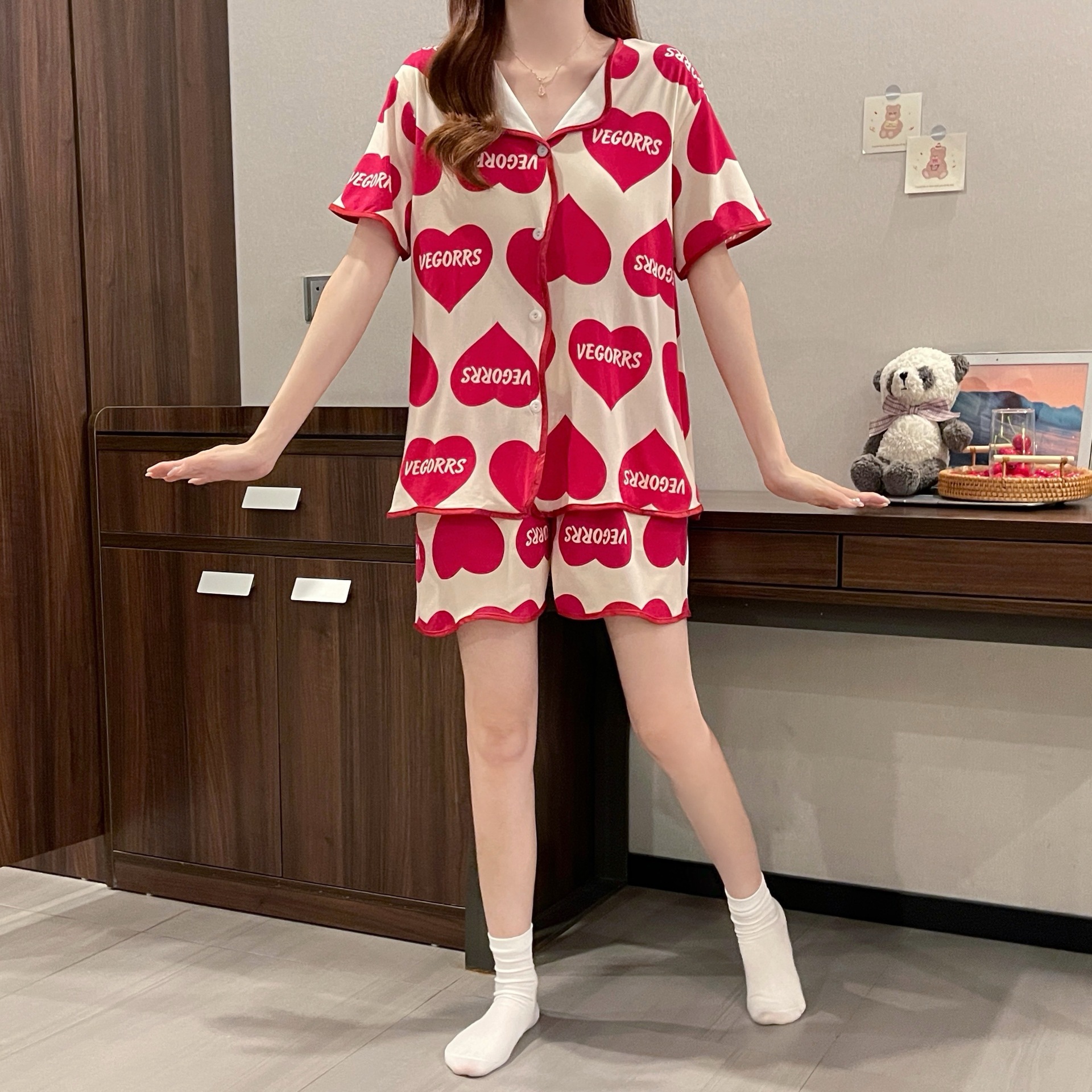 B24-레드하트 [탈착식 가슴패드 세트 포함]