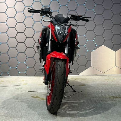 Motosikletlər Complete Vehicle Sports Car Fuel