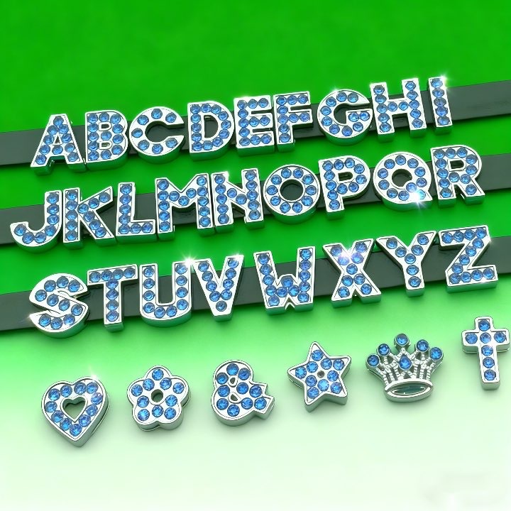 Letras de diamante azul claro, llavero de muñeca DIY con accesorios de diamante accesorios de collar accesorios