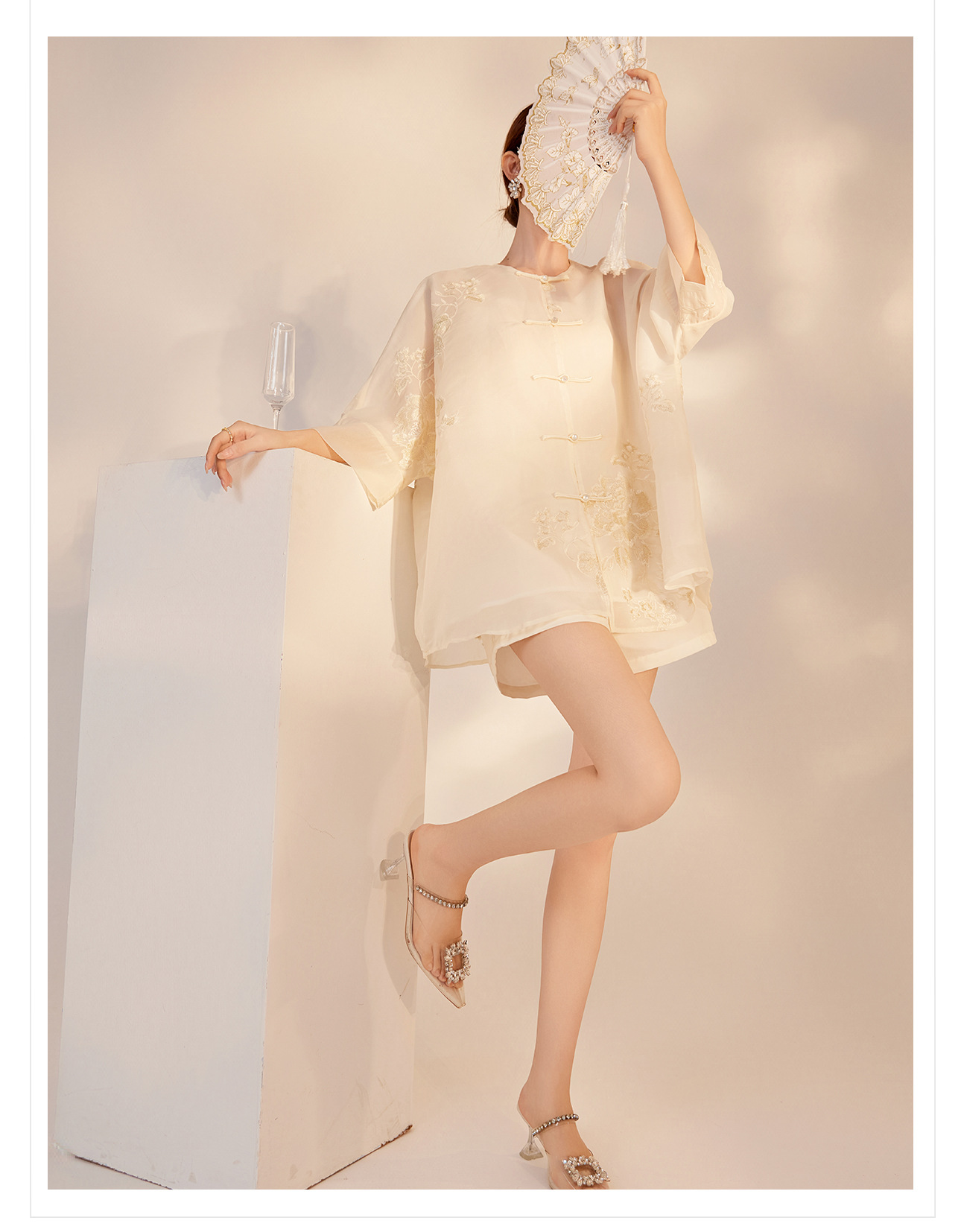 Bộ áo sơ mi quần short thêu cúc phong cách Trung Hoa cao cấp M4231 — Áo, Quần short chi tiết 17