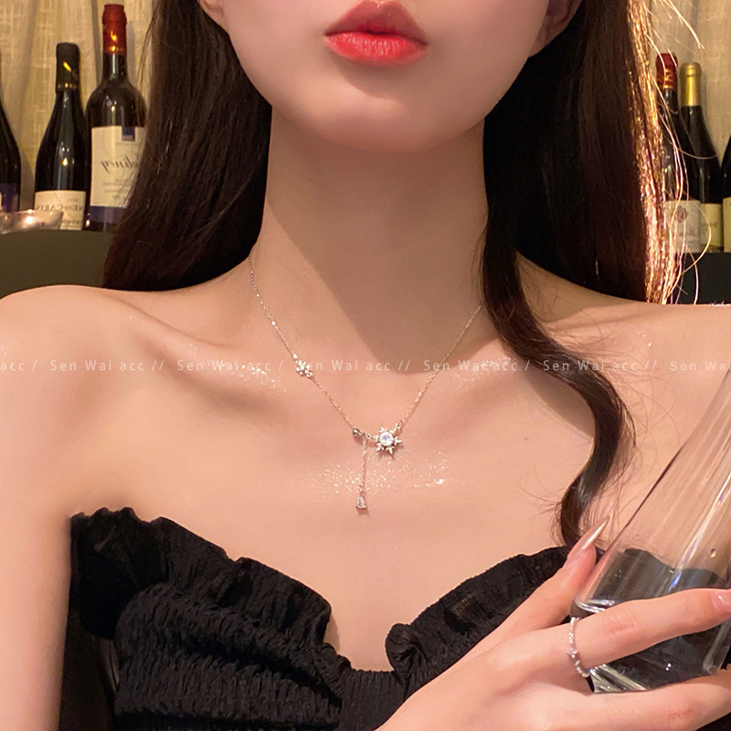 Collar de acero de titanio retro coreano Colgante de perlas de alta calidad de todo fósforo femenino Estilo ins Joyas de cadena de clavícula de nicho al por mayor