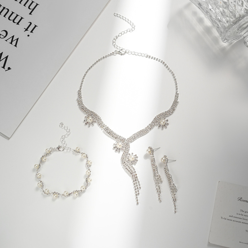 Set gioielli sposa collana e orecchini con carattere cinese fu_voghion.com