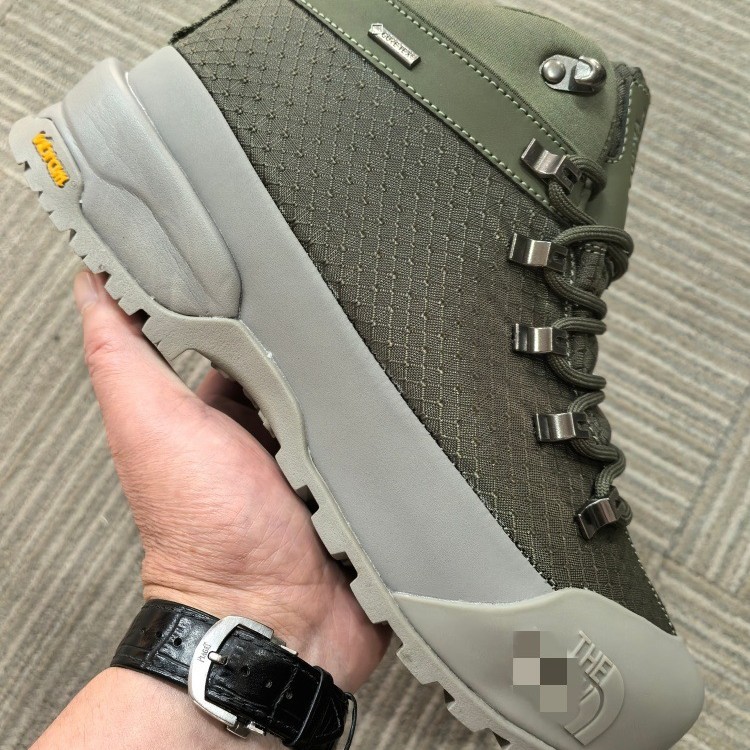 Putian North-Style Bread Shoes Outdoor Hiking Shoes for Men, Non-Slip, Wear-Resistant, Breathable, High-Top, Fleece-Lined Sports Shoes Wholesale