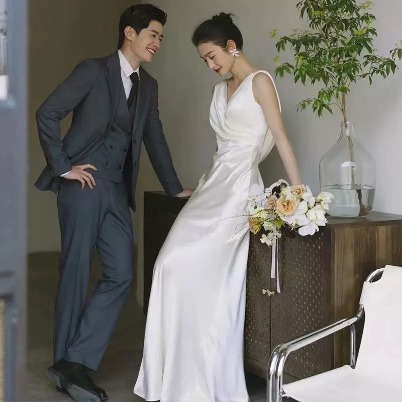 加工定制 法式轻婚纱新娘缎面鱼尾户外白色超仙森系V领礼服出门纱
