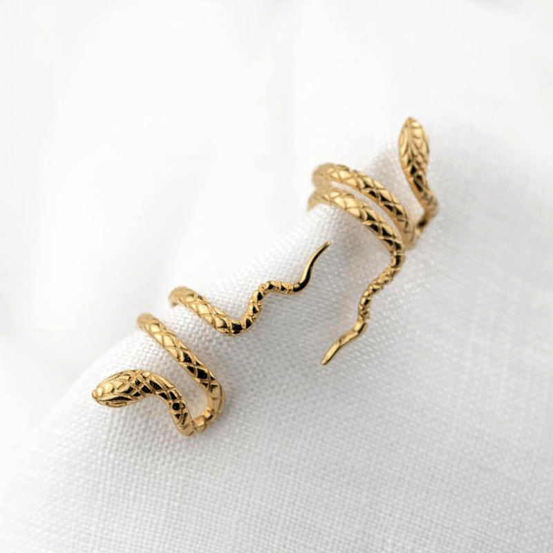 Single 18k Gold Snake-shaped Copper Earrings European And American Personality Creative Non-pierced Earrings display picture 5