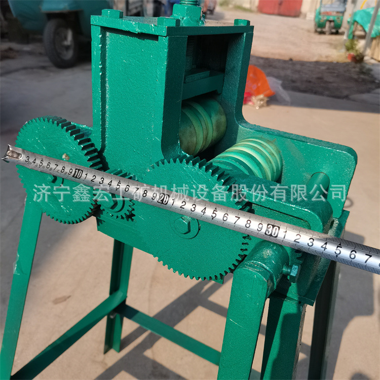 2022.10.8蔡海燕手摇铝合金弯管机 (12).jpg