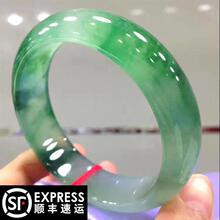 【顺丰空运】冰种阳绿翡翠手镯缅甸辣绿飘花翡翠玉镯浅绿满色玉镯