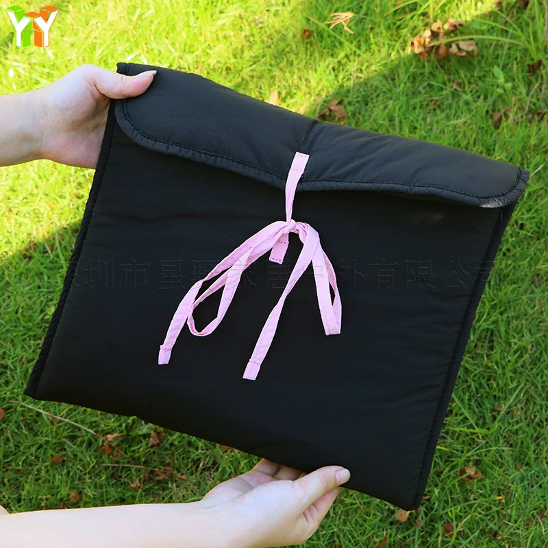 Tablet laptop with bow, quilted organizer bag, (Physicals)