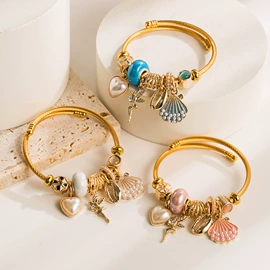 耳环;发箍;项链